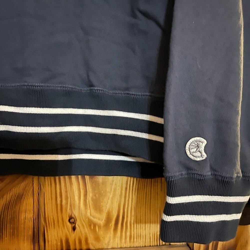 Todd Snyder Todd Snyder + Champion Tipped Turtleneck Sweatshirt in Navy SZ Lg - Picture 4 of 6